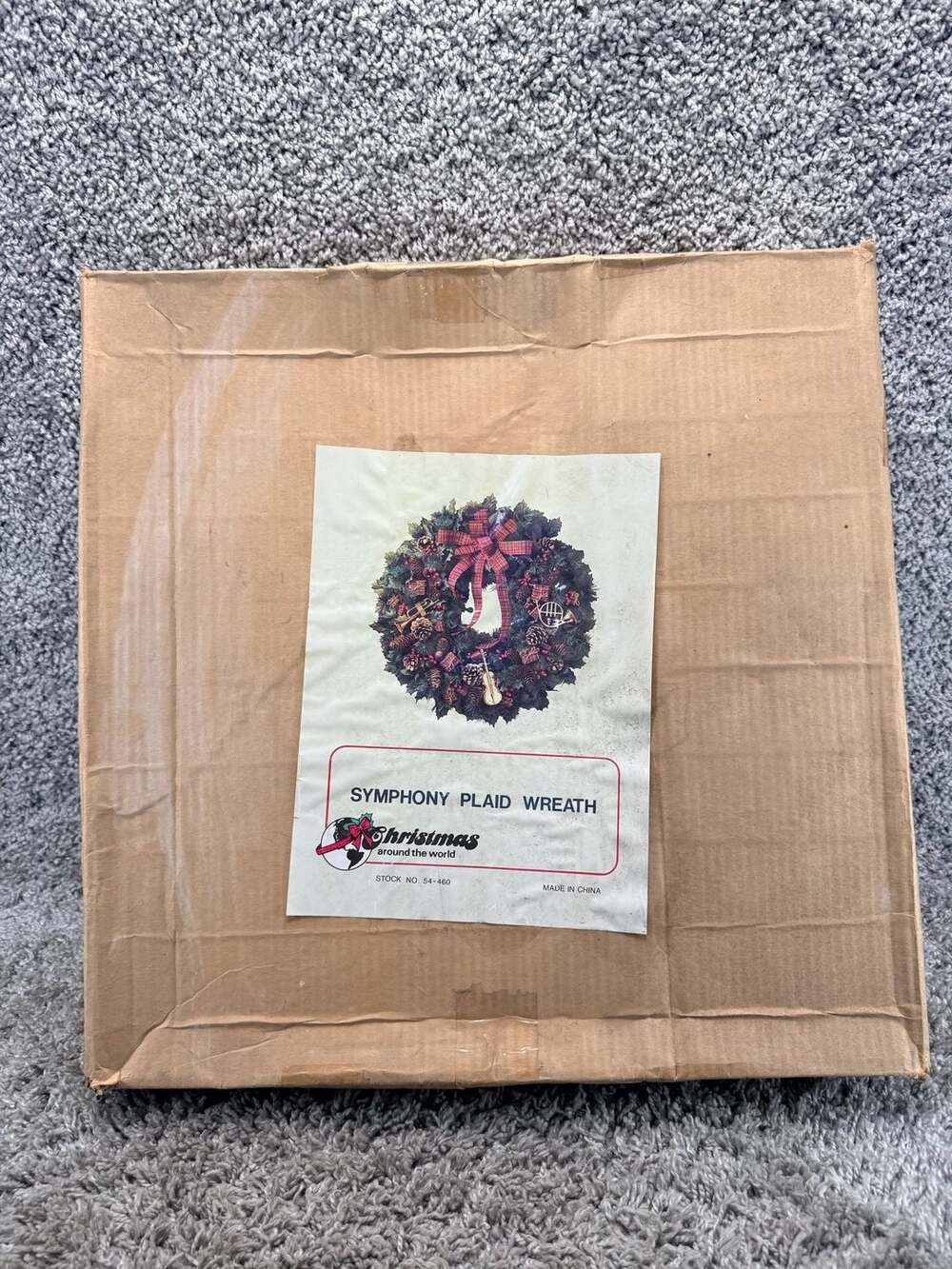 Vintage Christmas Around The World Symphony Plaid Wreath 18 Inch